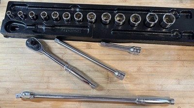 Snap-On tools USA 1/2  drive standard service set Excellent condition L@@K 