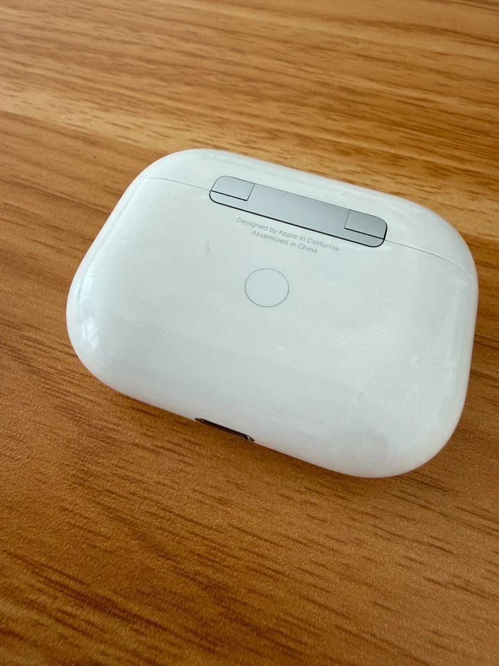 Apple AirPods Pro (1st generation), photo 3 of 5