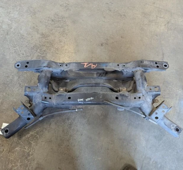 2006-2010 Toyota RAV4 Subquadro Traseiro Crossmember Motor Berço Conjunto Fabricante de Equipamento Original 06-10 - Imagem 2 de 4