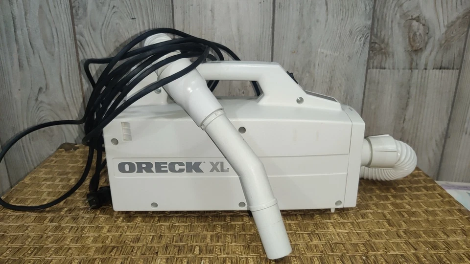 Oreck XL BB870-AW Compact Handheld Canister Vacuum + Hose - Tested  - Image 2 of 4
