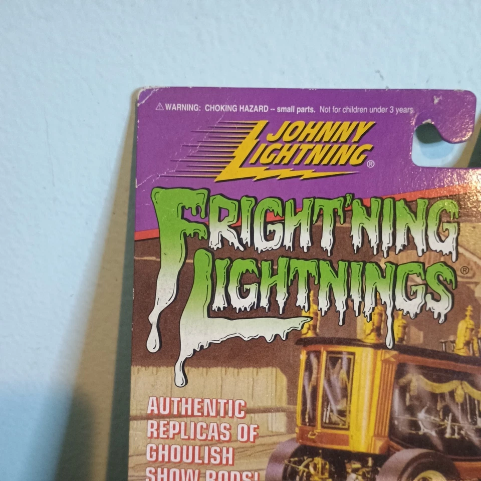 MONSTER Diecast Johnny Fright'ning Lightning Vampire van Ghoulish ride NEW - Image 4 of 4