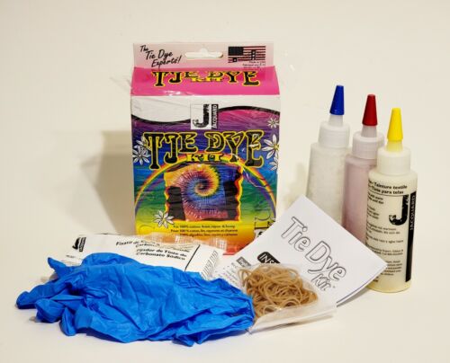 New Tie Dye Kit by Jacquard - FAR OUT - GROOVY - FUNKY - Dyes up to 5 T-Shirts