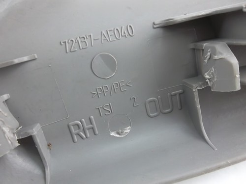 Front Seat Track End Cover Passenger 72137-AE040 Toyota Sienna 2004-2010 - Picture 5 of 6