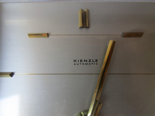 Kienzle Automatic Tischuhr messing 70er Jahre made in Germany 18x12,5x6,7cm Rar - Picture 9 of 10