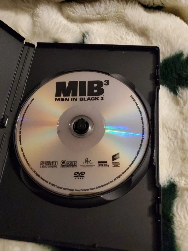 Men In Black 4 Movie Collection DVD  Tommy Lee Will Smith Chris Hemsworth - Image 3 of 4
