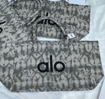 ALO Yoga Large Gray Tie-Dye Canvas Tote Bag – Cotton Travel & Gym