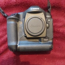 Canon EOS 1D Mark II 8.2MP Digital SLR Camera - (Body Only)