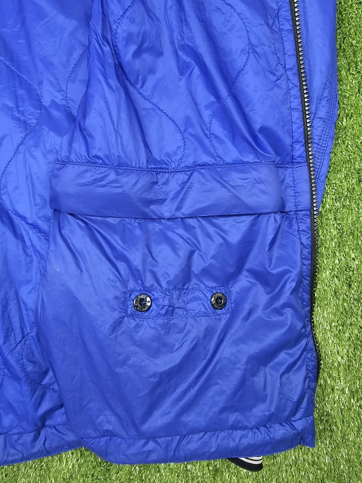 stone island men L micro rip stop primaloft hooded jacket blue full zip packable - product detail image 6