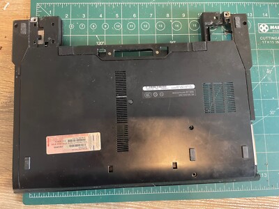 DELL LATITUDE E6400 LOWER CHASSIS BASE