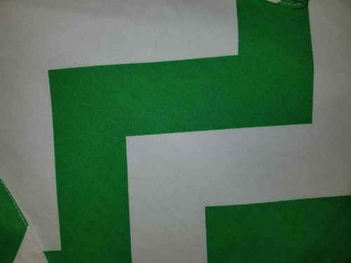 Pottery Barn Teen "Chevron - Kelly Green" Blackout Lined Drapery Panels 52 X 96 - Picture 5 of 9