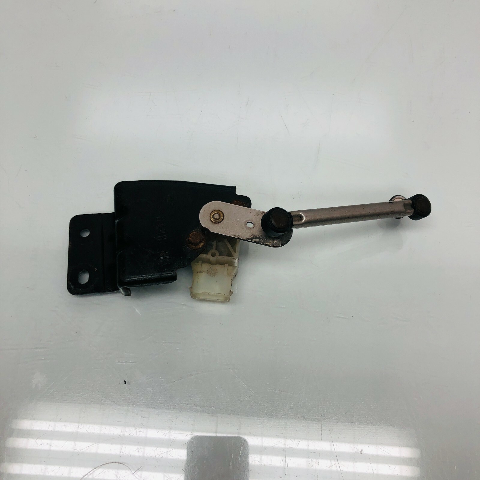 Maserati Ghibli S Q4 2014-2020 Front Right Sensor