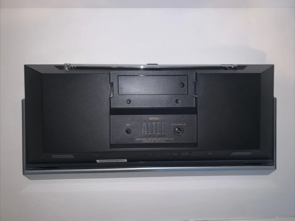 Radio/auxiliar/iPod/iPhone Portátil Altec Lansing iMT620 (1,3-4) Caja Original COMPLETA Foto 2 de 4