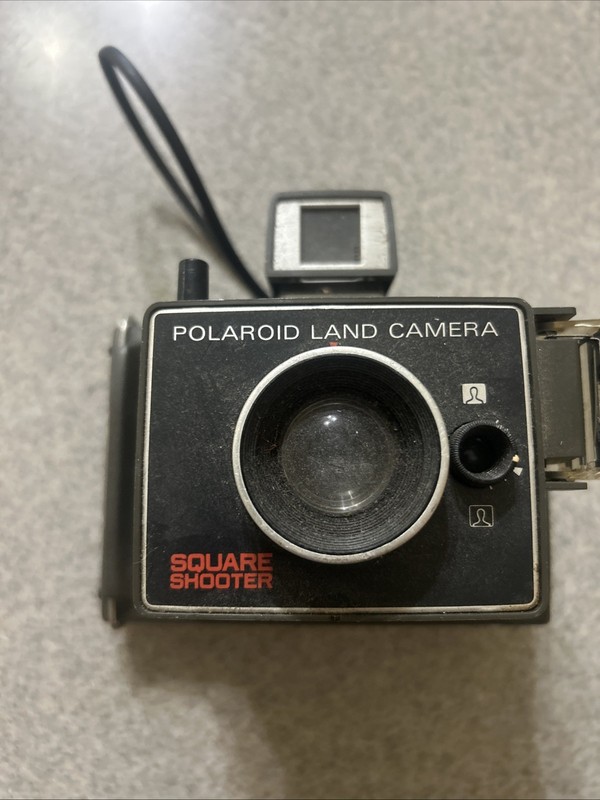 Vintage Polaroid Land Camera Square Shooter  UNTESTED