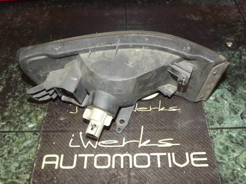 96-98 OEM Infiniti I30 A32 parachoques delantero posición luz montaje lámpara 9237 FL Foto 4 de 4