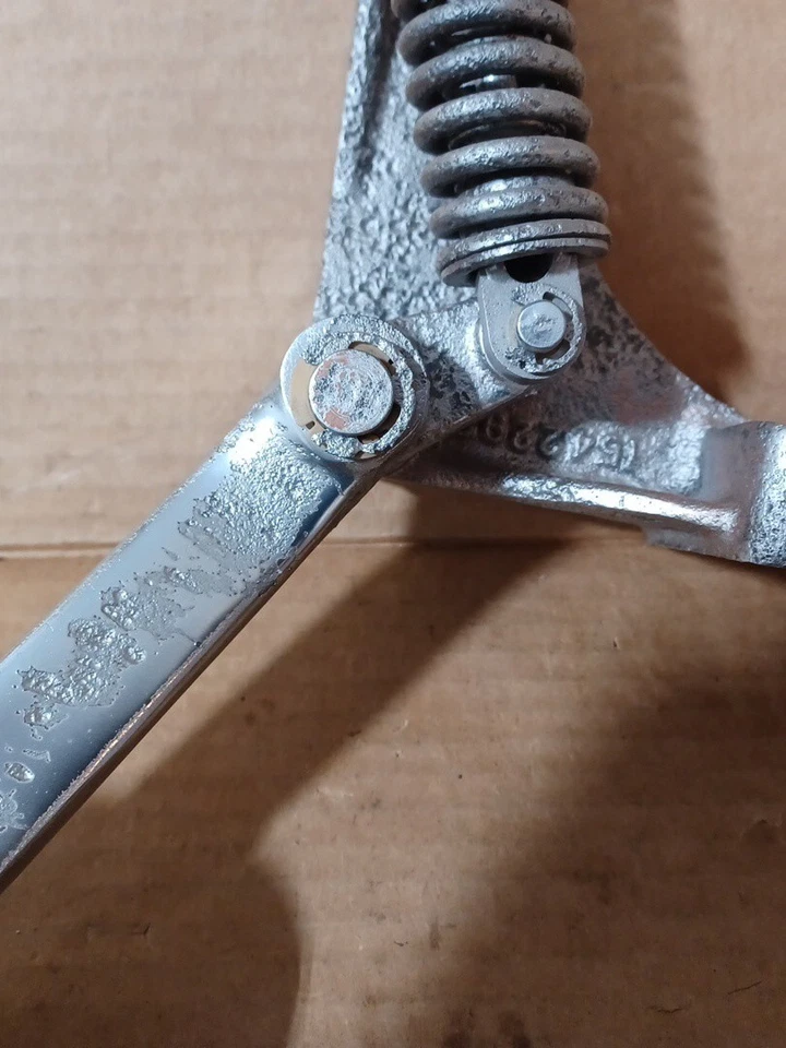 1957 1958 Studebaker Golden Hawk soporte de sobrealimentador y conjunto de brazo de polea loca. Foto 4 de 4