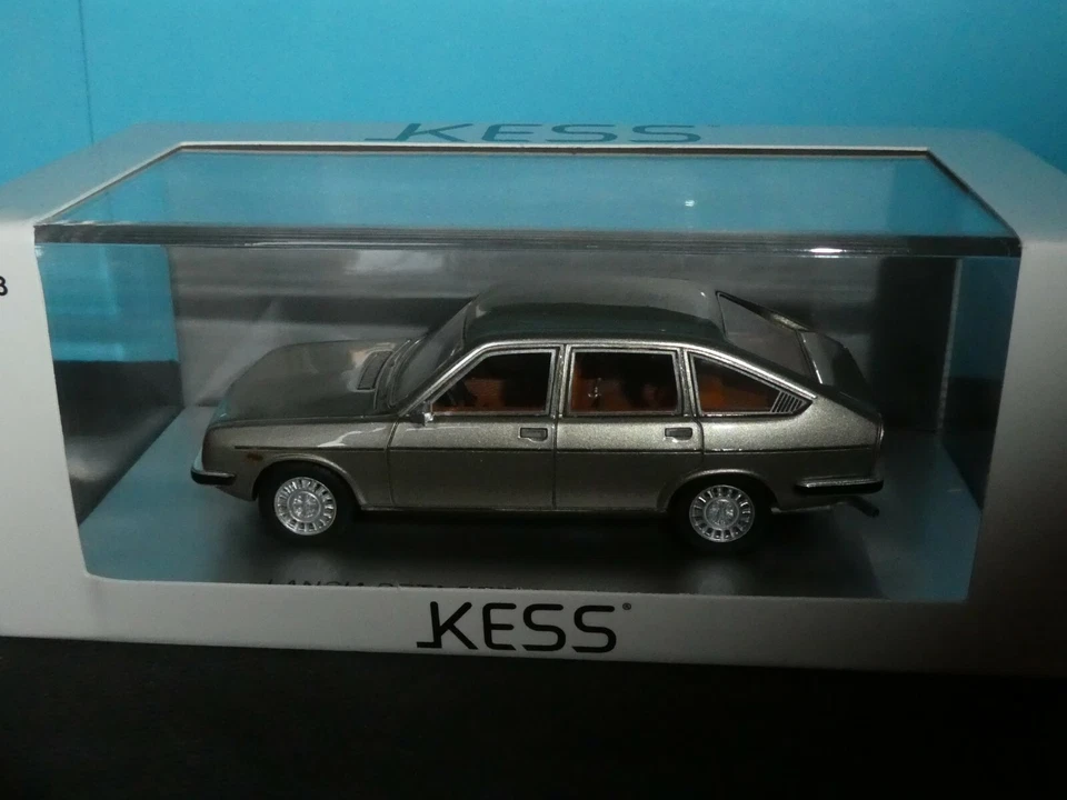 Lancia Beta 1600 S 2 en Oro con Interior Bronceado Excelente Kess Modelo a Escala 1:43  Foto 4 de 4