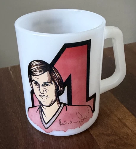 Vintage Federal Glass Bobby Orr #4 Milk Glass Mug USA Hockey Boston Bruins Cup
