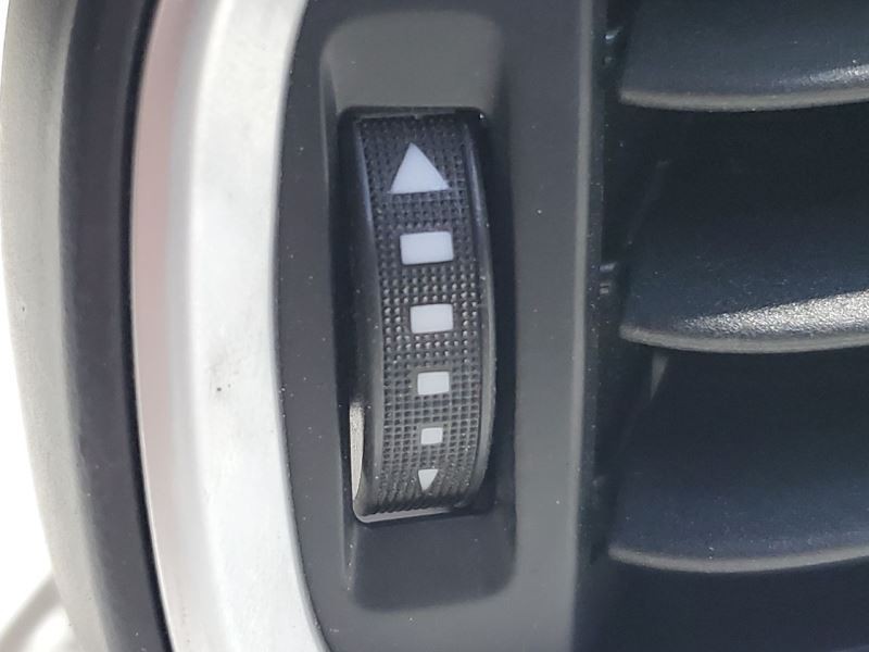 2017 Maserati Levante OEM Pair Dash AC Vents With Woodgrain Trim