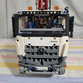LEGO TECHNIC: Mercedes-Benz Arocs 3245 (42043) Rare, Functioning