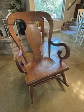 Tell City Mid Century Vintage Rocking Chair. Excellent Condition. Local Pickup.