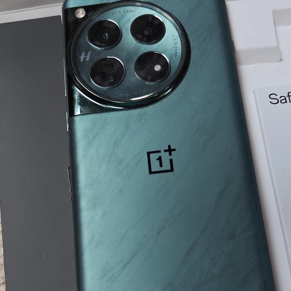OnePlus 12 · 512GB, photo 2 of 5