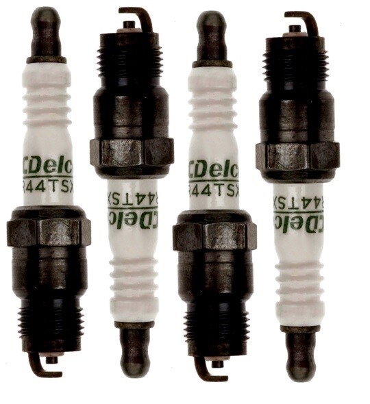 Set Of 4 Spark Plugs AcDelco For American Motors Buick Chevy Jeep Oldsmobile L4