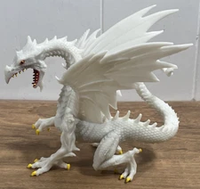 SAFARI LTD SNOW DRAGON 5.5” X 5”-MYTHICAL FANTASY FIGURE