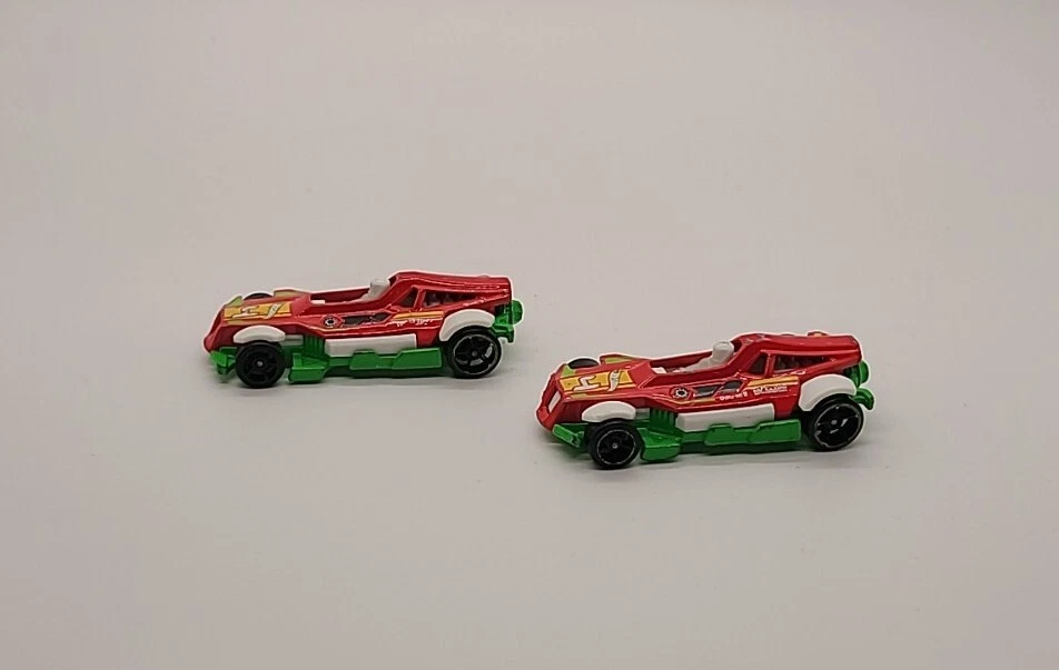 (2) Coche de carreras Mattel HotWheels Med-Evil 609 2006 Ostendorff McClone Motorsports Foto 2 de 4