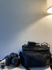 nikon d100 camera with MB-D100 grip 2 batteries , charger  Tamron 28-200mm