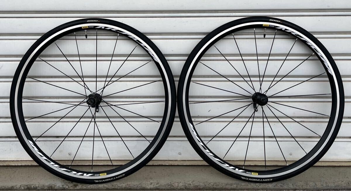 MAVIC Aksium Elite UST Wheelset with Continental GP5000 High MAVIC Aksium Elite UST Wheelset with Continental GP5000 High