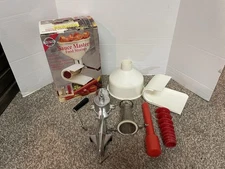 NORPRO Sauce Master Food Strainer Mill Tomato Fruit Juicer Sauce Maker Mdl 1951