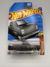 Hot Wheels 83 Chevy Silverado Black Hot Trucks 910 Custom Pickup 157250