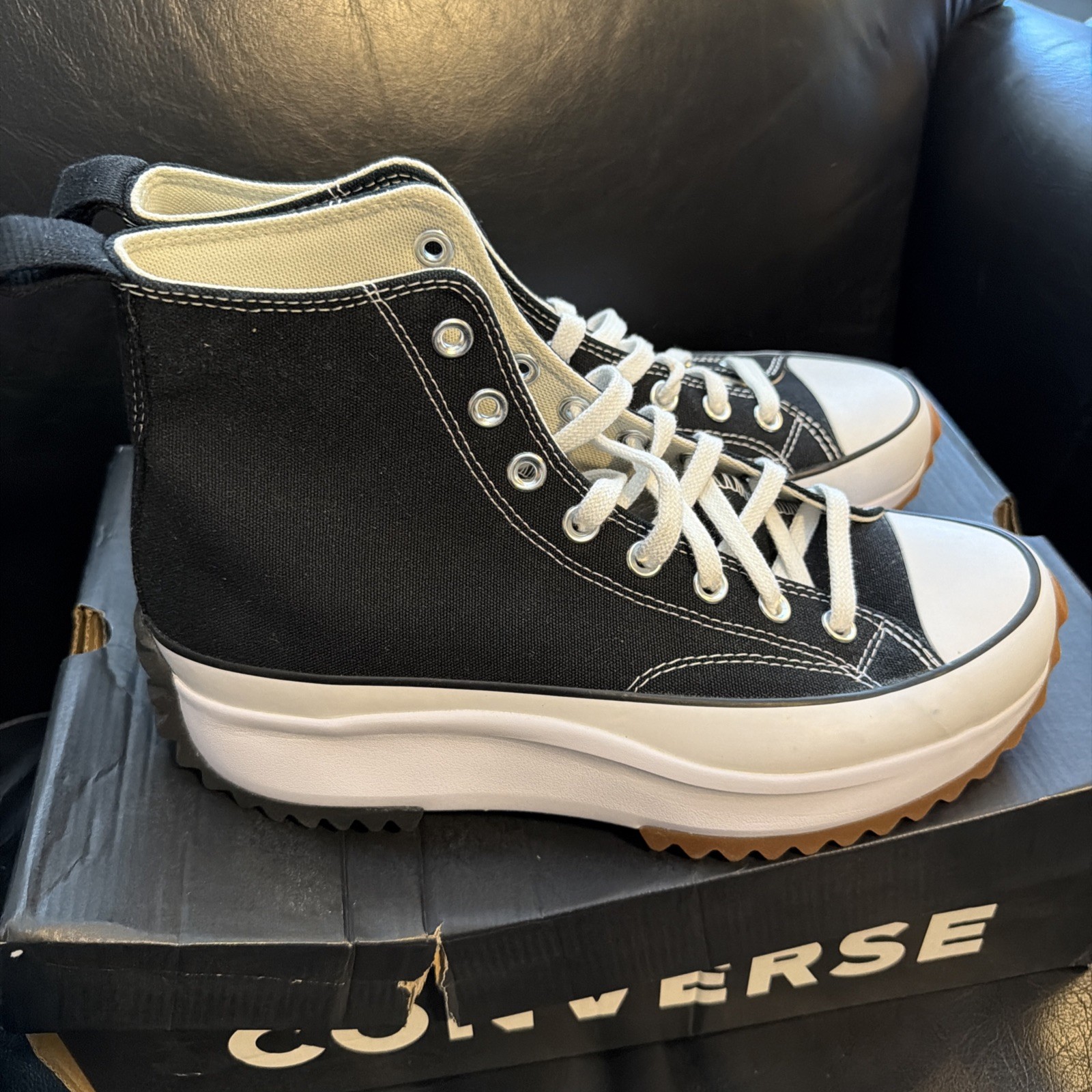 Converse Run Star Hike Hi Men Shoes Sneakers High Tops Black Size 9M 10.5W NIB thumbnail 3