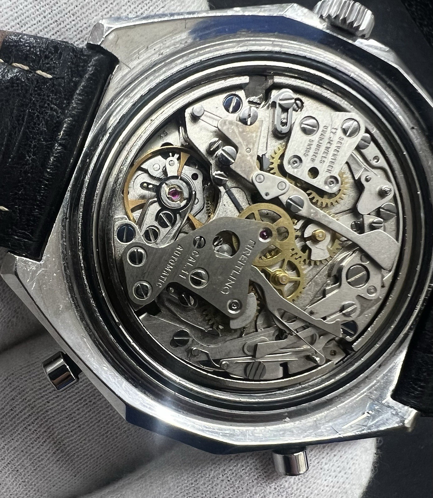 Foto 11 di 17