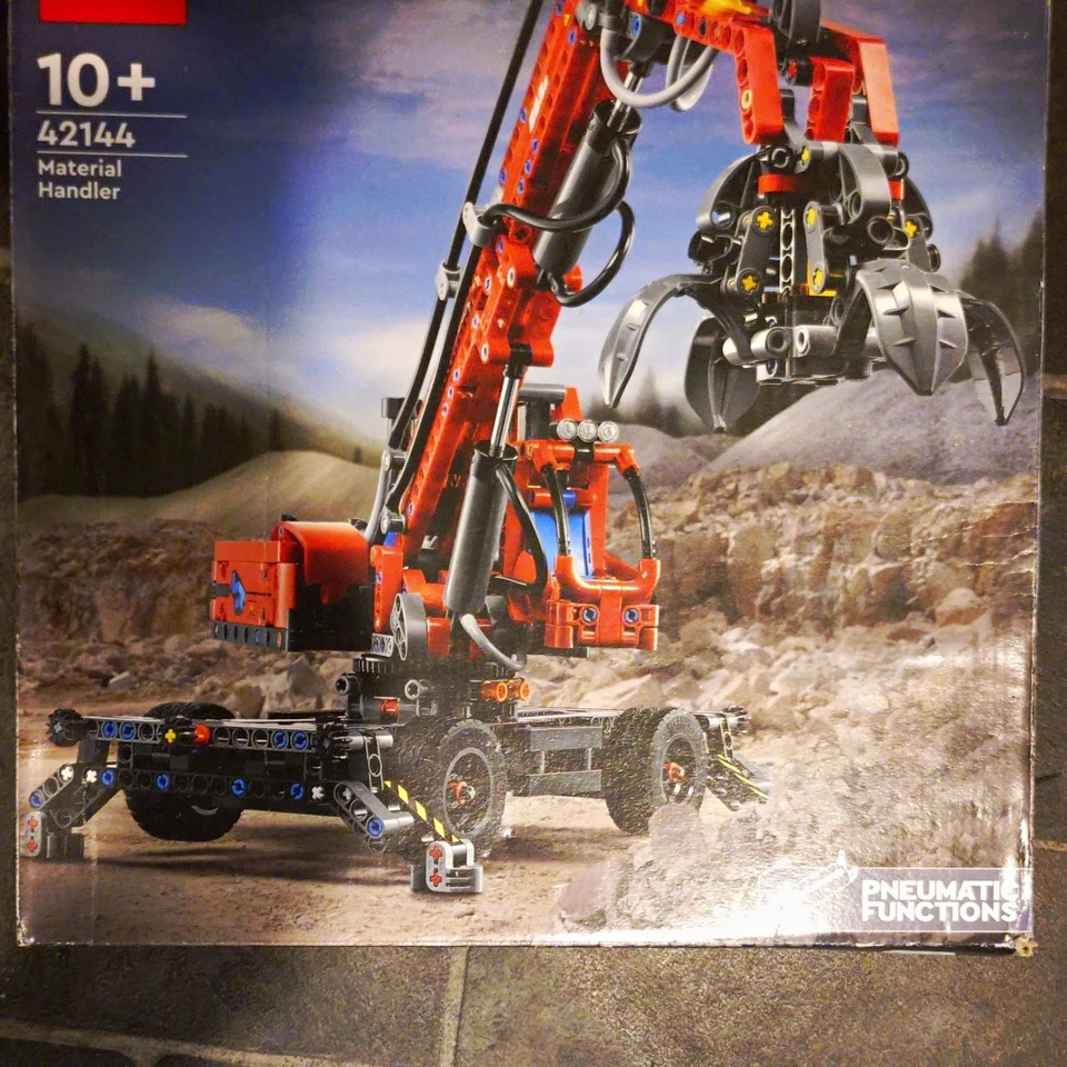 LEGO Technic 42144 Material Handler