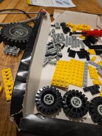 LEGO TECHNIC: Universal Set (8040)