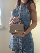 borsa fendi baguette