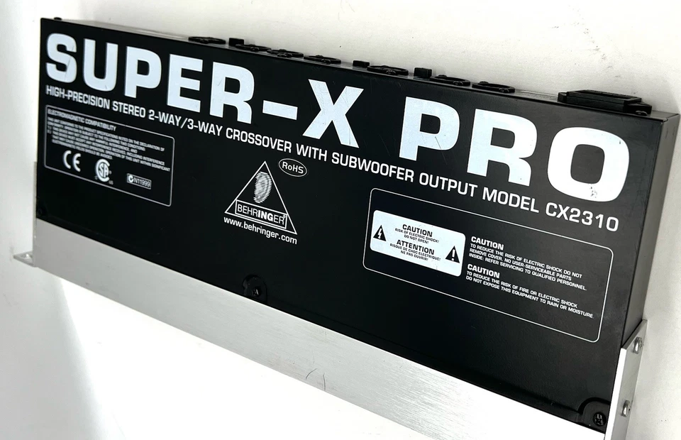 Behringer CX2310 Super-X Pro Estéreo 2 Vías/Mono 3 Vías Crossover con Sub Salida Foto 2 de 4