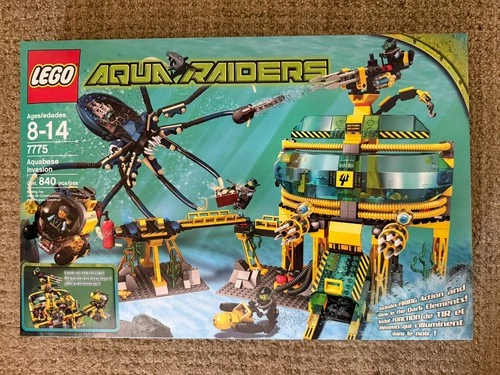 Lego 7775 Aqua Raider Aquabase Invasion 840 pcs New In Sealed Box Retired