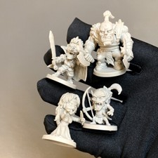 4pcs 2'' heroes Figure For Dungeons  Dragon D D Marvelous Miniatures Game Wars