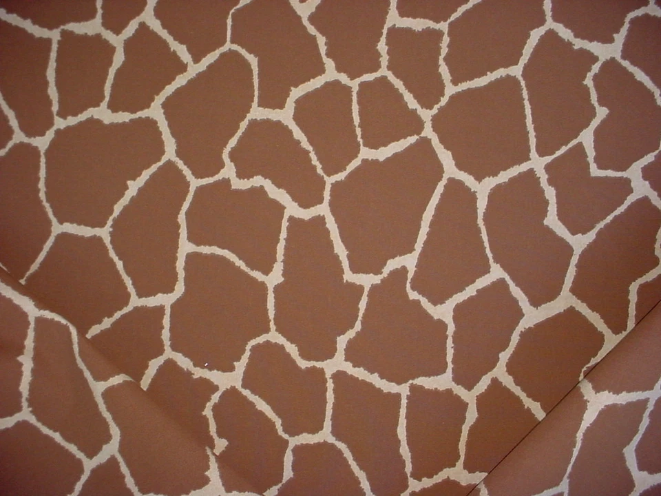 Tela de tapicería exterior con estampado de jirafa Masai Mara 2-7/8 años Groundworks GWF-2704 Foto 2 de 4