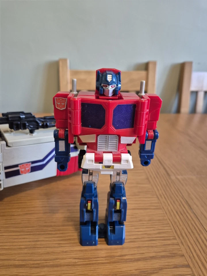 Transformers G1 Powermaster Optimus Prime - Image 4 of 4