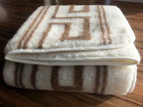 Wolldecke australisches Merino Naturhaardecke Wohndecke Kuscheldecke- Atena - Picture 1 of 7