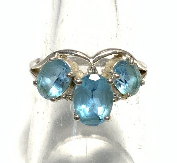 SLV Sterling Silver 925 Blue Topaz Ring Size 6.75 MD08