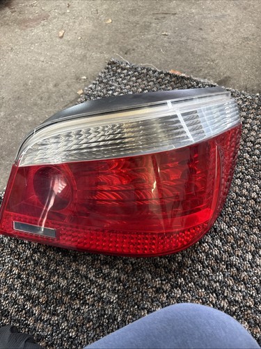 BMW 5er E60 Limousine Original Rückleuchte Rücklicht Hinten Rechts 7165738
