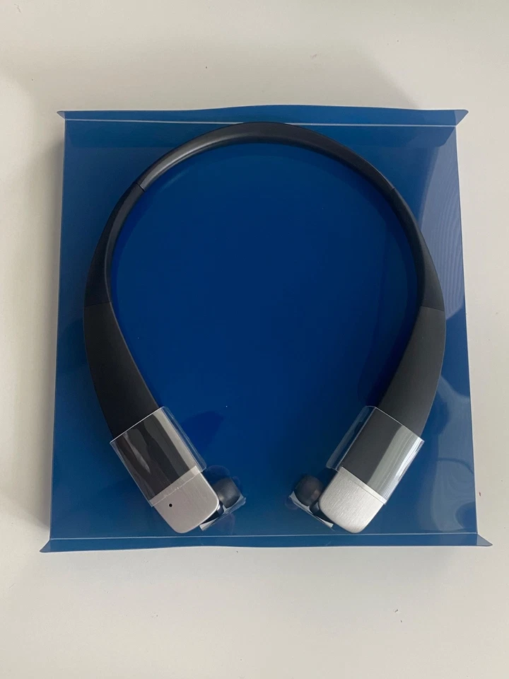 Fones de ouvido intra-auriculares Bluetooth sem fio Insignia atrás do pescoço com microfone - Preto - Imagem 2 de 4