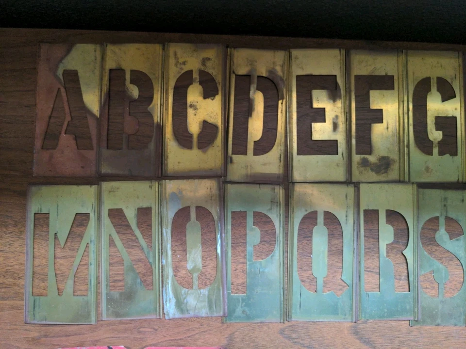 Plantillas de alfabeto de latón con ribete ajustable de colección Reese’s 3" No. 10033 con caja Foto 2 de 4