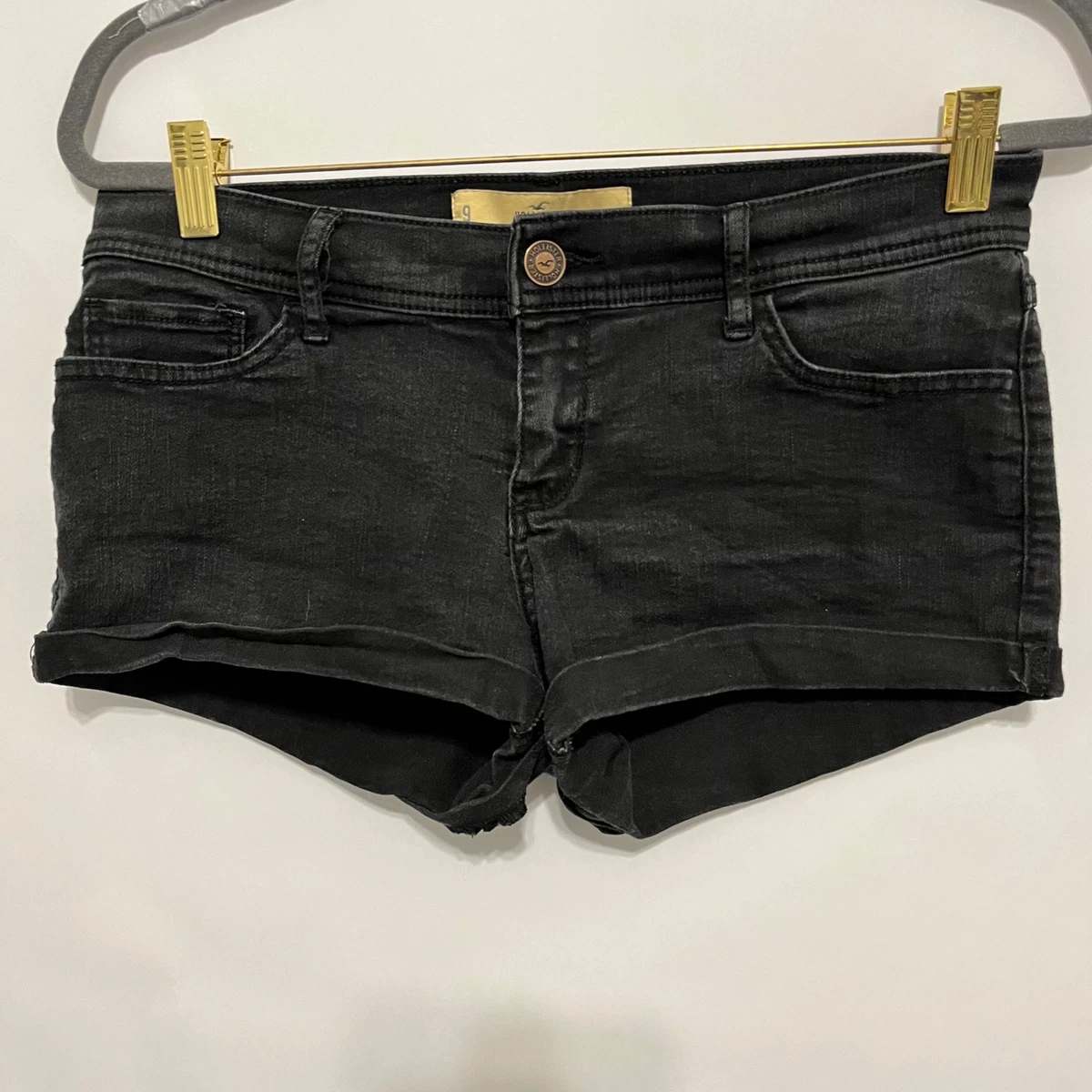 959 Black Denim Hot Pants Stock Photos, High-Res Pictures, and Images -  Getty Images