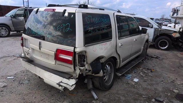 2007-2008 LINCOLN NAVIGATOR REAR LEFT DRIVER KNUCKLE HUB SPINDLE FORD EXPEDITION - Image 4 of 4