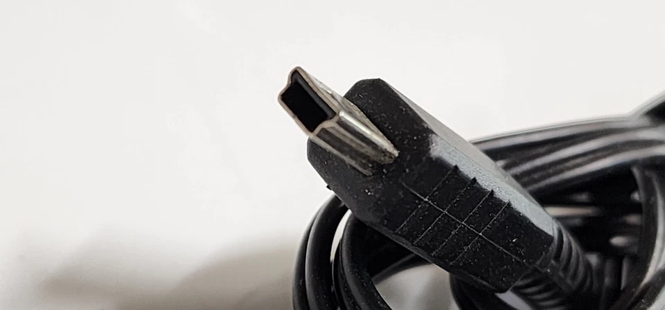 OEM оригинальное настенное зарядное устройство Blackberry Mini USB ASY-07040-001 - Изображение 3 из 4